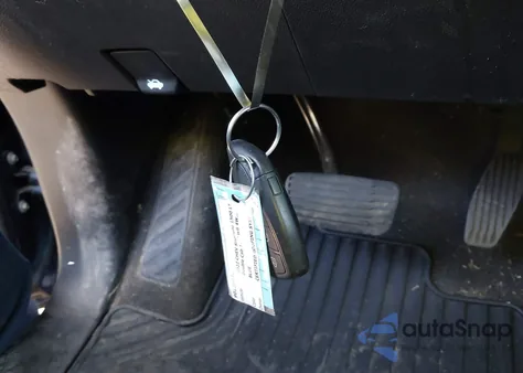 2022 Chevrolet Silverado 1500 4Wd Standard Bed Lt With 2Ft from USA, damaged, VIN 1GCRDKEK1NZ635975